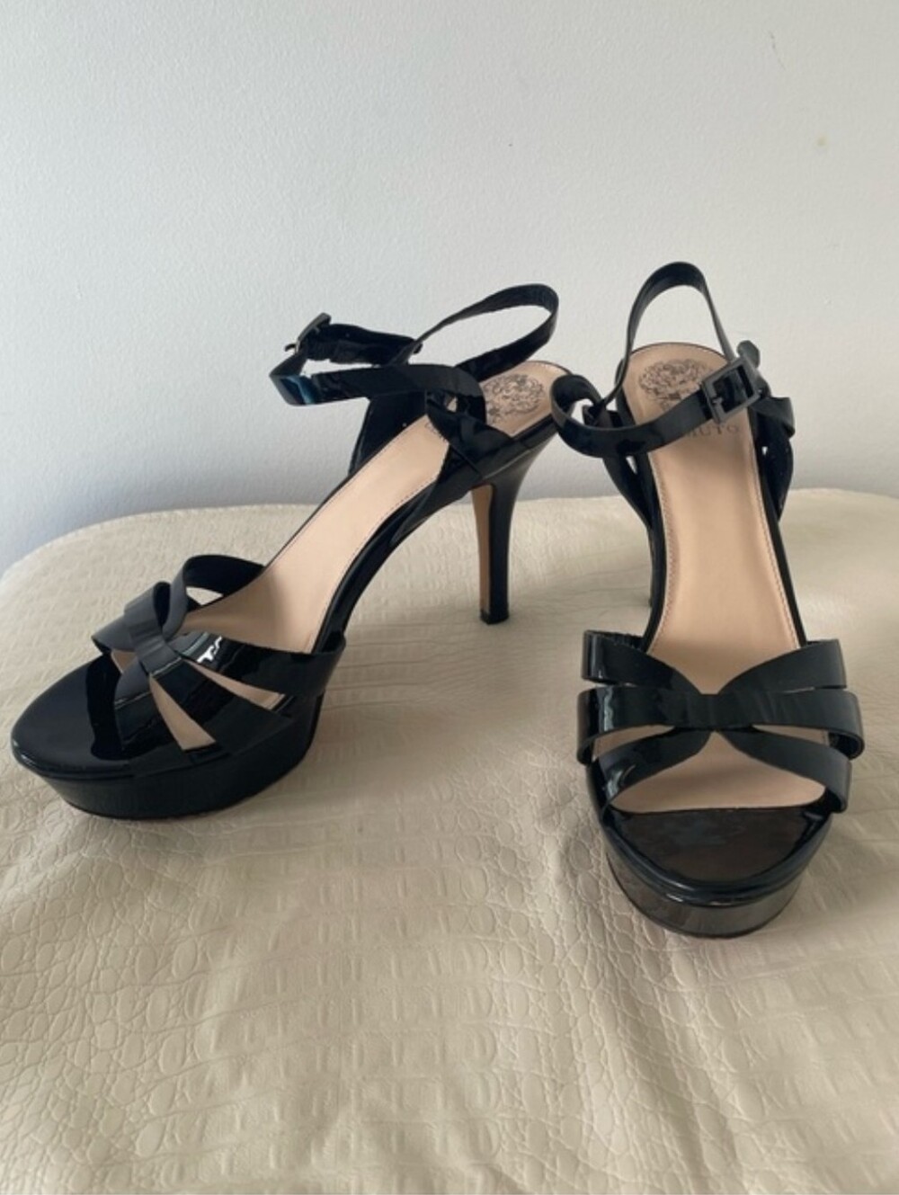 Vince Camuto Black Patent Platform Heels 8.5 Homecoming Prom Party